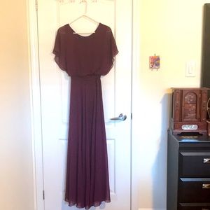 Elegant Wine-coloured Dress